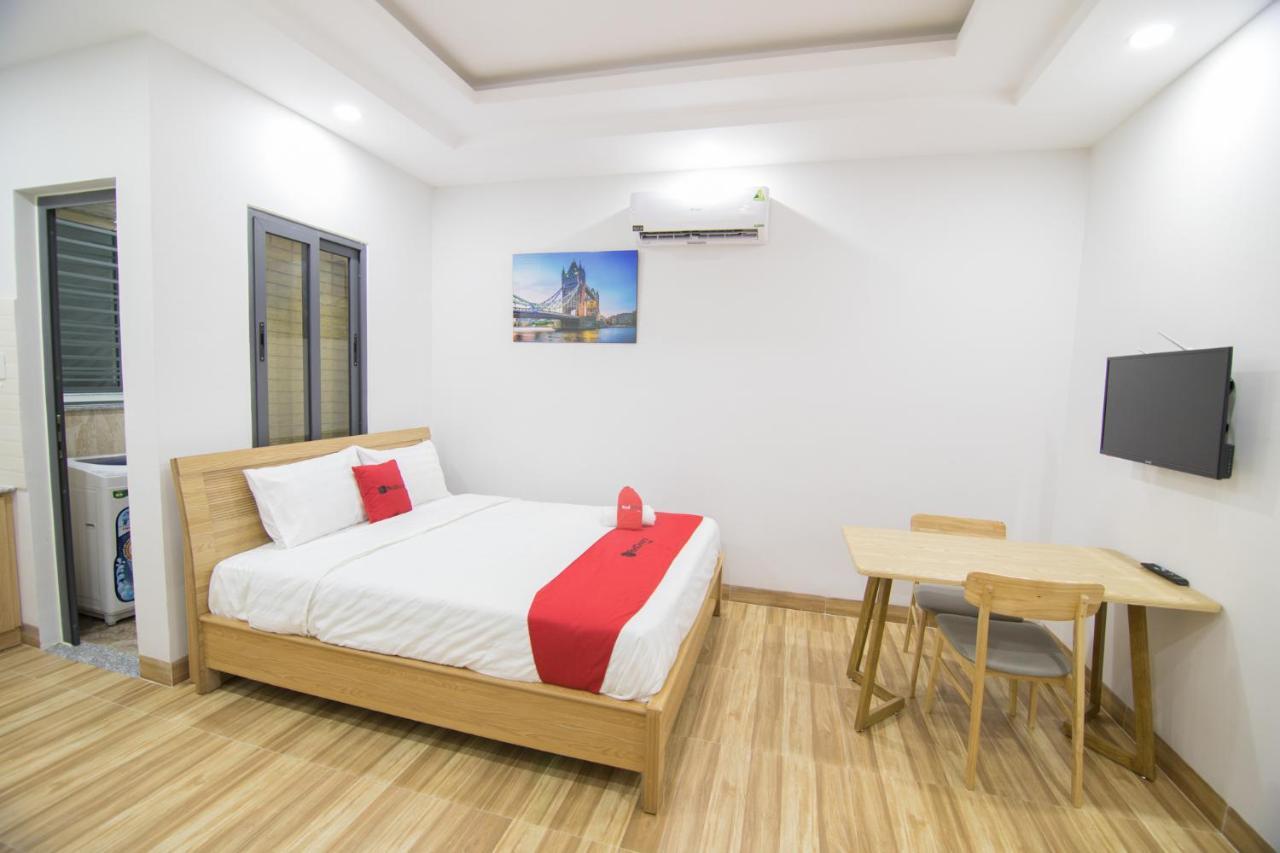 Hotel Reddoorz Premium Near E-Town Ciudad Ho Chi Minh  Exterior foto