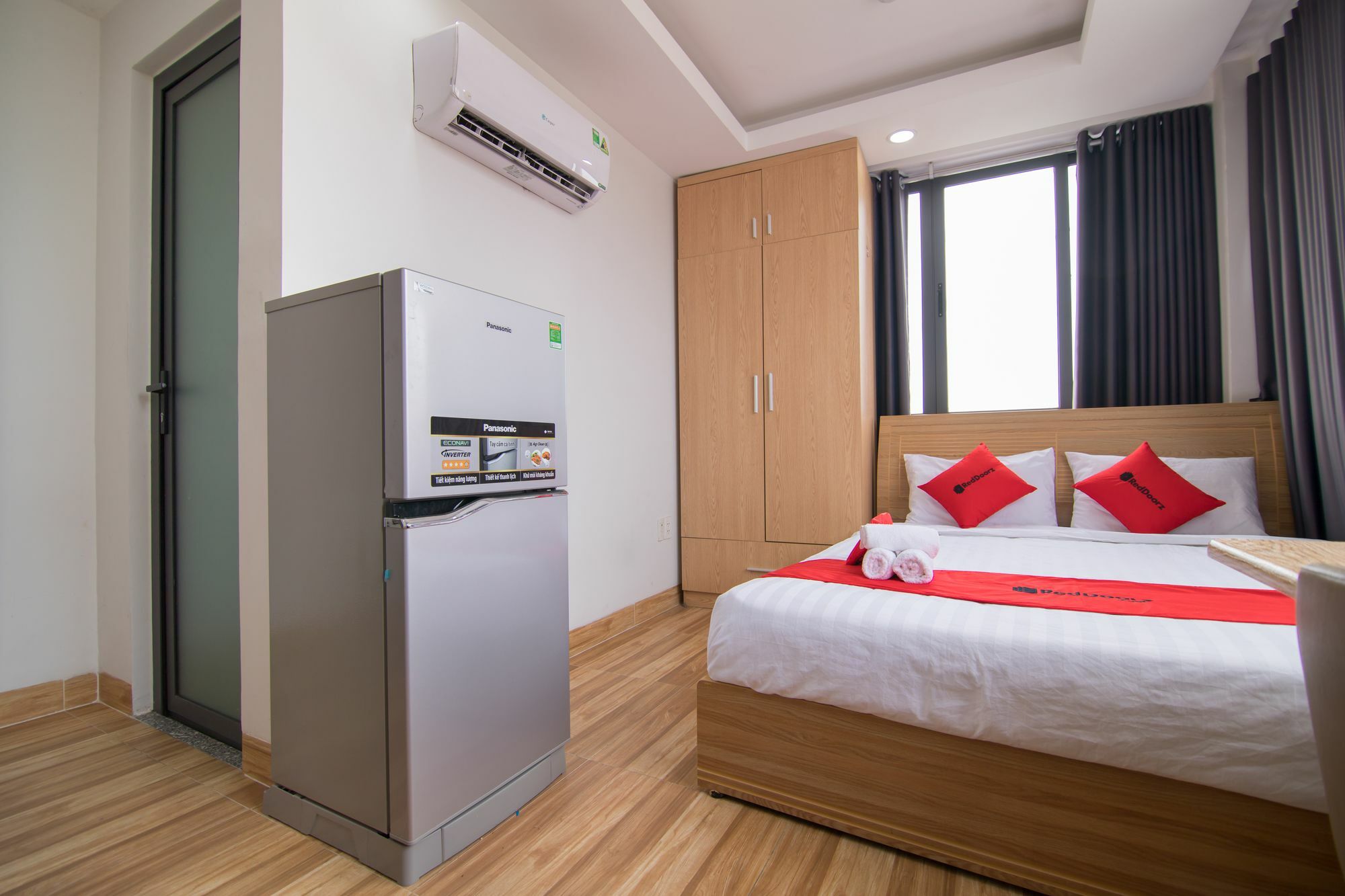 Hotel Reddoorz Premium Near E-Town Ciudad Ho Chi Minh  Exterior foto